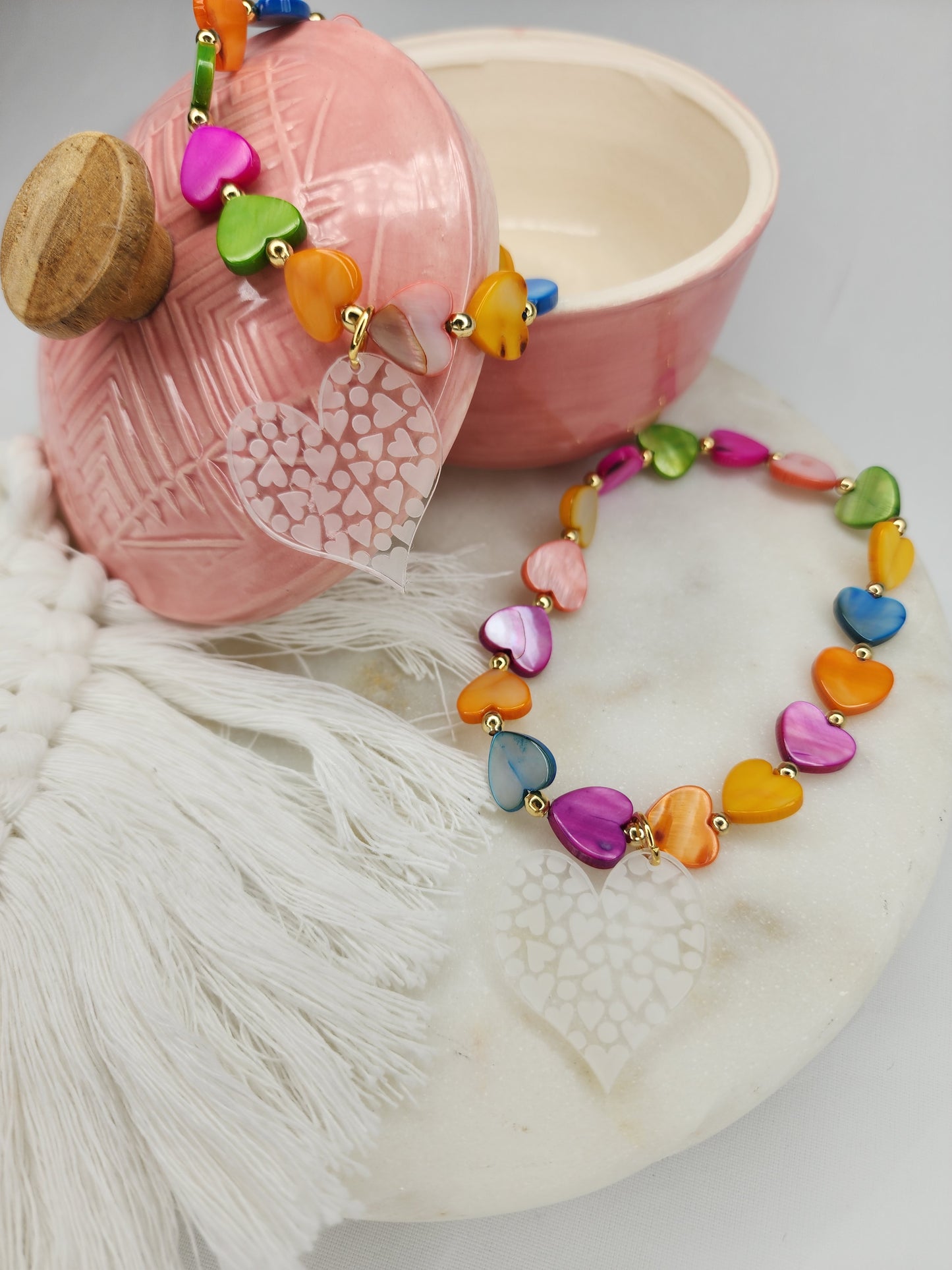 Pulsera plus corazones nacar